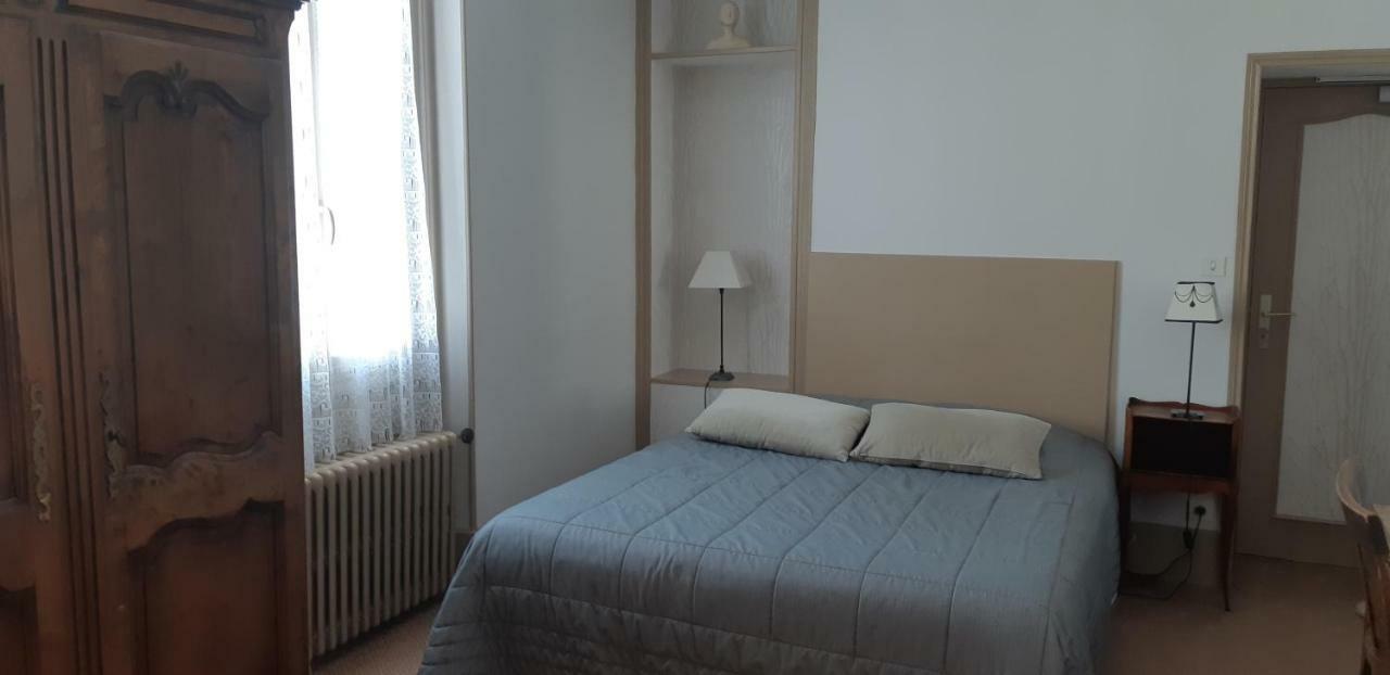 Logis Hotel Le Cor D'Argent Eksteriør bilde