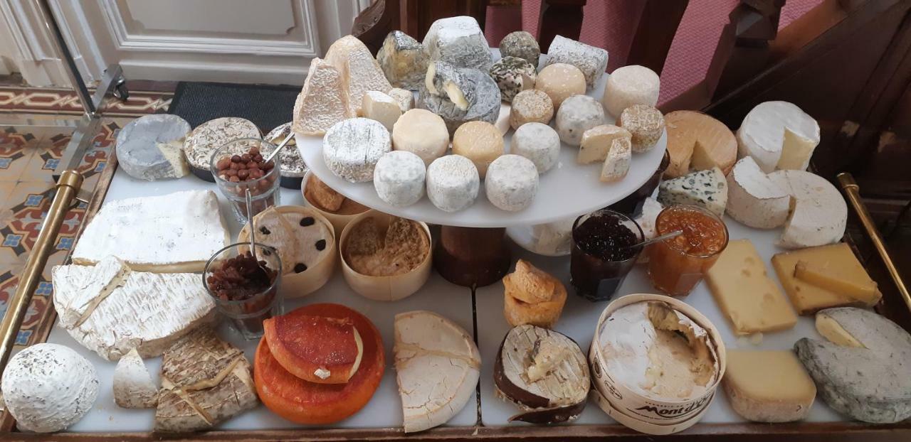 Logis Hotel Le Cor D'Argent Eksteriør bilde