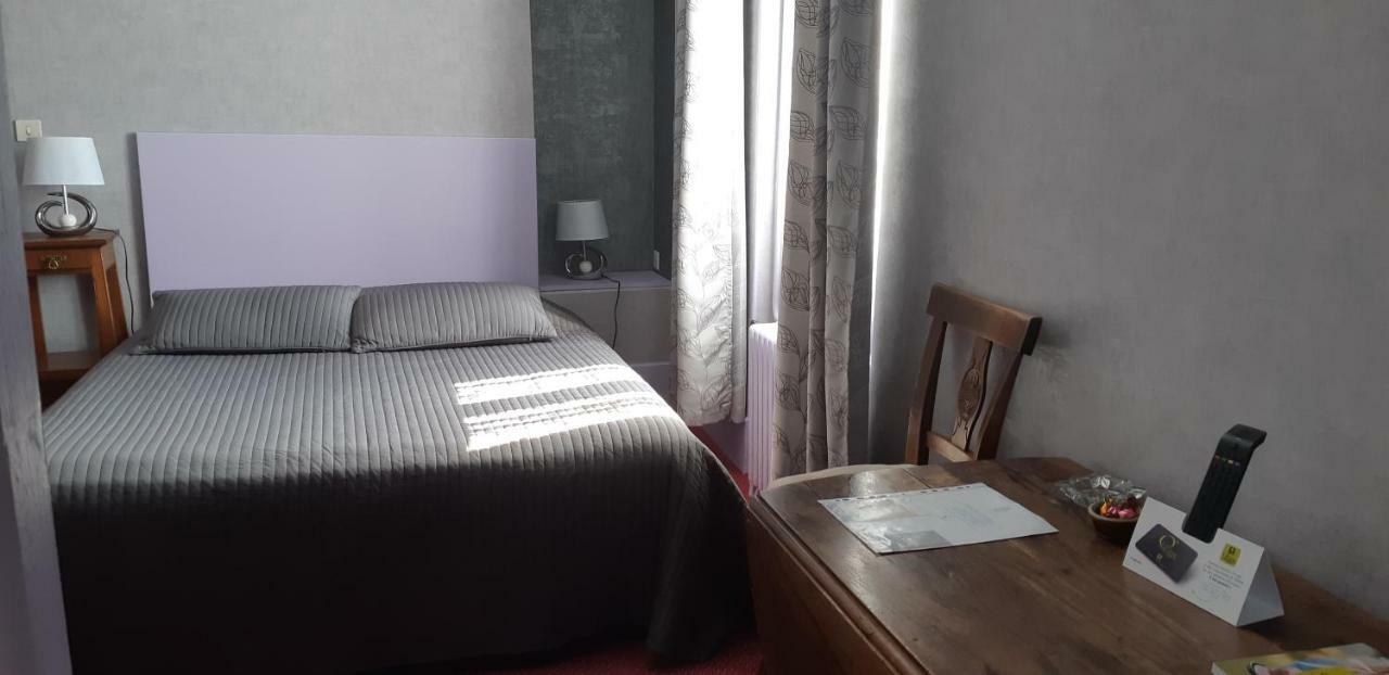 Logis Hotel Le Cor D'Argent Eksteriør bilde
